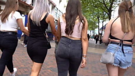 Big Ass Teen in tight jeans