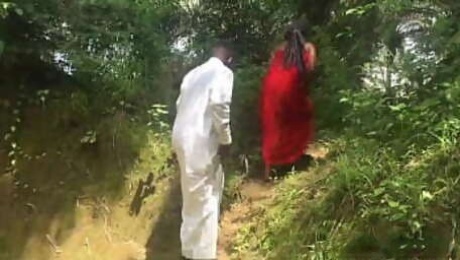 AS A SON OF A POPULAR MILLIONAIRE, I FUCKED AN AFRICAN VILLAGE GIRL ON THE VILLAGE ROADS AND I ENJOYED HER WET PUSSY (FULL VIDEO ON XVIDEO RED)