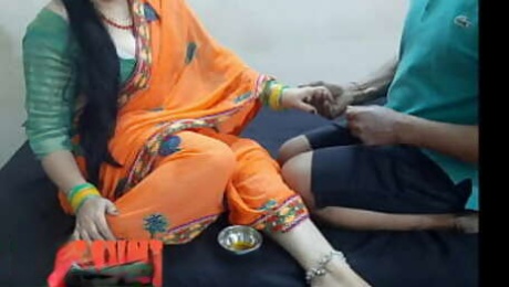 Desi avni bhabhi sexy massage by brother in law