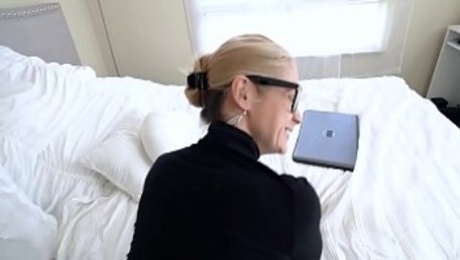 Big ass blonde milf discovers her son watches stepmom porn