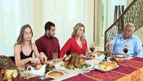 Moms Teen - Naughty Family Thanksgiving
