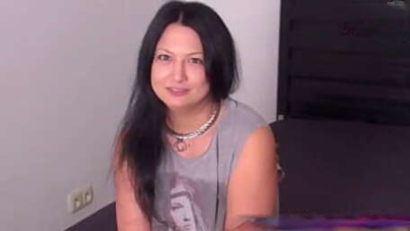 Deutsche mollige teen versucht amateur casting POV mit einem User