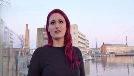 GERMAN SCOUT - Rothaarige Studentin Melina bei Strassen Casting fuer Geld gefickt