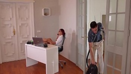 Rose Valerie's Anal Office Cleaning With Kai Taylor's Long Pipe