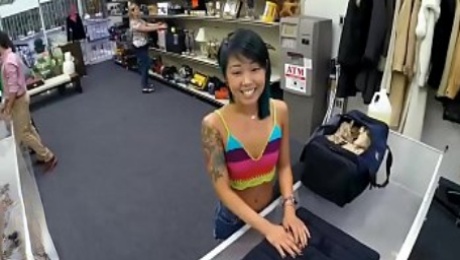 Skinny asian babe nailed by pawn keeper at the pawnshop