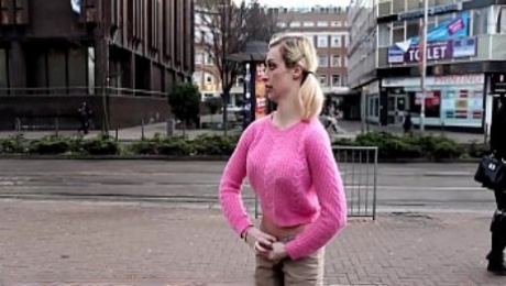 Wonky Chessie Kay Public Pissing