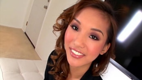 ALINA LI GETS TWO LOADS AT HER AUDITION