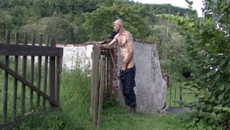 Oldman pleases son's gf outdoors