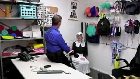 Amish teen fucked for shoplifting