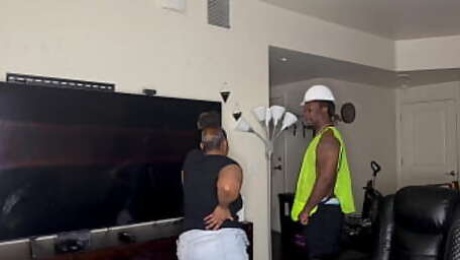 Construction Worker Whore Kendale Give His Client A BBC While On The Job