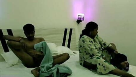 Fucking friends sexy wife at hotel! Indian XXX Bhabhi sex