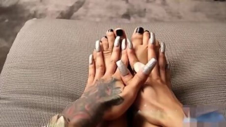 Ebony Shemale Sexy Feet Show