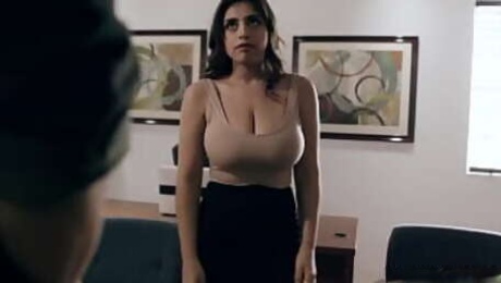 Big tits latina fucked by horny shrink