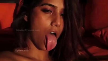 Indian Slut Poonam Pandey Bares it all