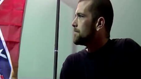 Hung amateur Wade strokes receives blowjob from mature man