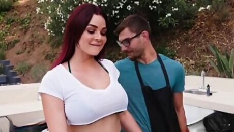 Logan Long cock feeding Skyla Novea