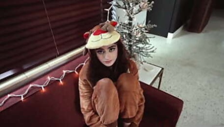 The Tiniest Reindeer Reese Robbins Seduce BBC Cock