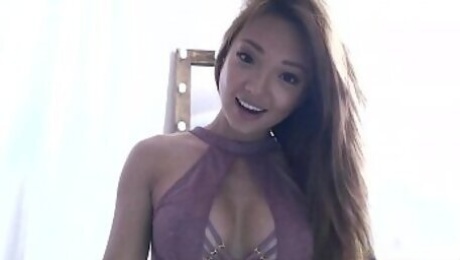 Asian Babe on Webcam