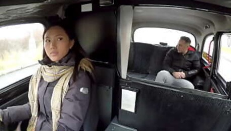 Asian taxi driver fucked by BWC client outdoor in her cab