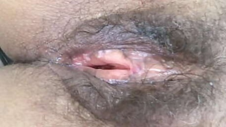 Look at my hairy pussy wide open after having fucked, I love being fucked