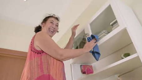 Cleaning Day with 58yo Busty BBW Amateur GILF Esmerelda