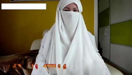 Horny big tits milf on cam Arab Muslim Hijab recording November 28th