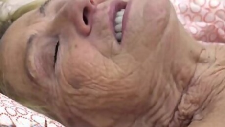 ugly 90 years old granny deep fucked