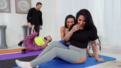 Yoga instructor barebacks tgirls Jessy Dubai and Jane Marie