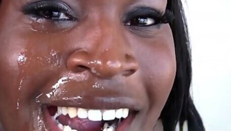 Barebacking ebony shemale gets facialized