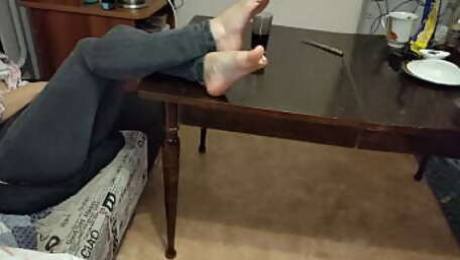 REAL SEX TAPE - My Step Mom's Dirty Smelly Soles Jerking My Dick - Footjob Homemade