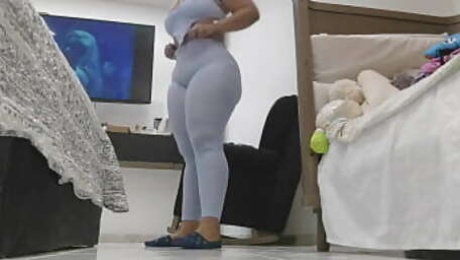 amiga de mi novia bbw grabada por camara amateur