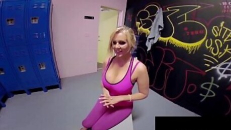 Famed Milf Julia Ann Gets Jizz At Gym With POV BJ Head Cam!