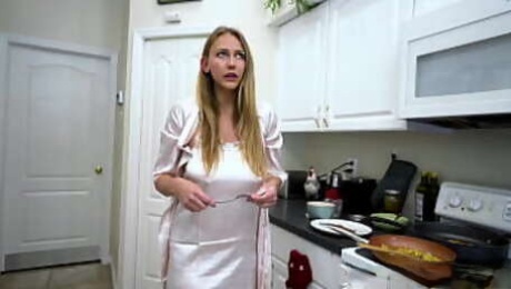 Stepmom loves having things in her asshole - Jasmine Daze