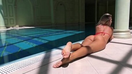 Mary Kalisy Russian babe in the swimming pool