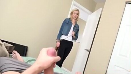 Blonde stepsis sucking