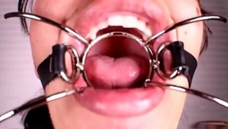 Mouth Fetish Gagged and Closeup