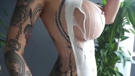 Anna Bell Gets Creamed