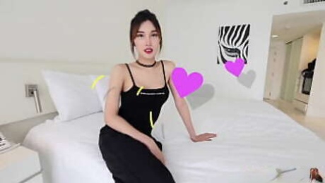 Ladyboystar - Foxxie - Picking Up A Feminine 23 YO Supermodel Ladyboy