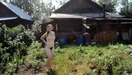 Sexy outdoor action with a busty hot MILF