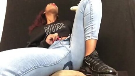 Ebony Thot Plays the Game! And Her Pussy! and Asshole!