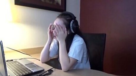 18 year old Lenna Lux masturbating in headphones