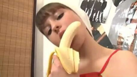 Teen food fetish slut fucks banana - Lil Maya