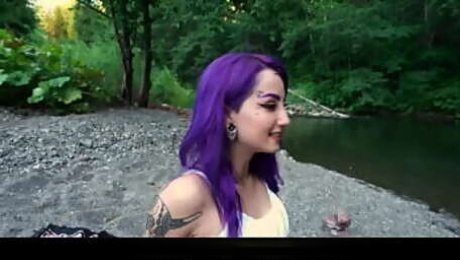 Cute Alt Teen Banging Her BF In The Woods