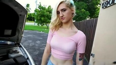 Blonde hottie Aubrey Adore gets fucked in the ass