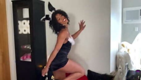 Petite ebony MILF with perfect ass Misty Stone posing before masturbation