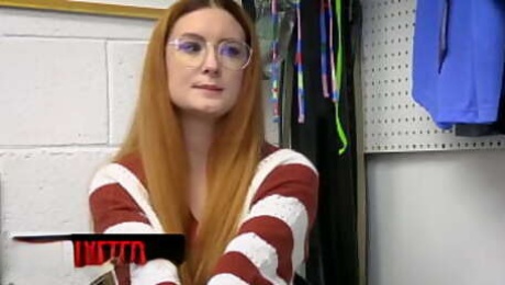 Redhead Nerd Babe Shoplifts From The Wrong Store And LP Officer Teaches Her A Lesson