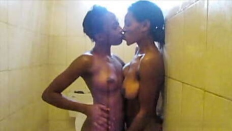 Thin South-African Models Fuck In Shower