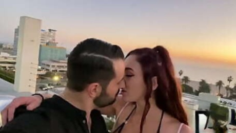 L'esordio di Artemisia Love con Romeo Mancini per Pink'o