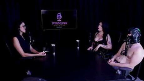 Um cliente desmaiou e teve que fazer os primeiros socorros, e as coisas bizarras que pediram foi... - Kali Kalifa (Dominatrix) | (WATCH ON: SHEER/RED)