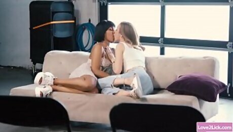Black chick facesitting her sexy friend